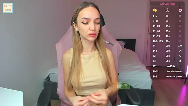 Lilith Cain online show from December 2025 06:56:02 PM