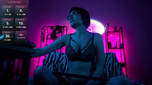 CyberXGoddess online show from December 2025 02:32:02 AM