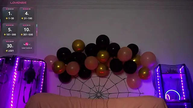 CyberXGoddess online show from October 2025 01:39:01 AM