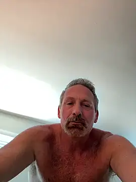 Bronco9602 online show from November 2025 04:23:01 PM