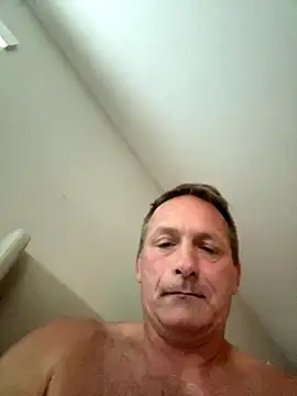 Bronco9602 online show from September 2025 11:50:01 AM