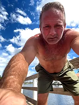 Bronco9602 online show from September 2025 04:13:02 PM