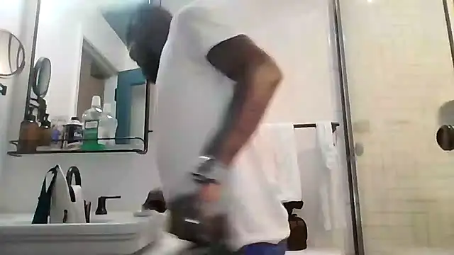 Maculine Stayr online show from May 2026 02:55:01 AM