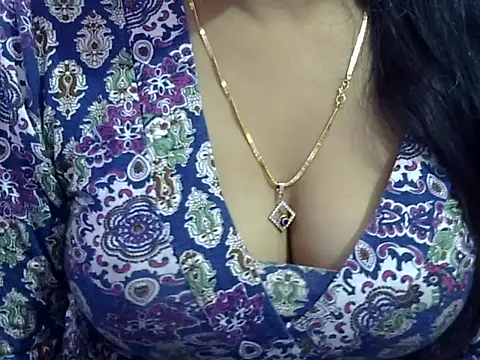 Your wild Dia online show from November 2025 06:56:01 PM