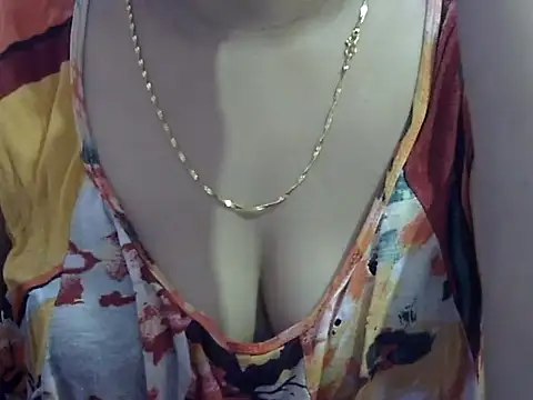 Your wild Dia online show from April 2026 06:45:02 PM