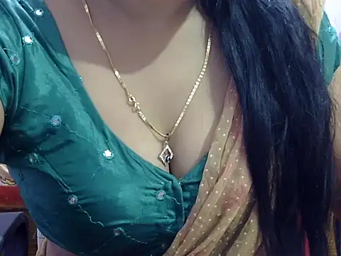 Your wild Dia online show from November 2025 06:28:02 AM