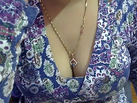 Your wild Dia online show from November 2025 05:12:02 AM