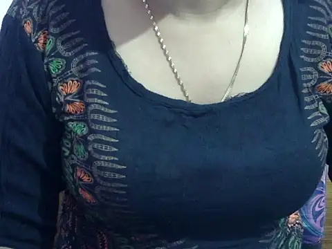 Your wild Dia online show from November 2025 05:51:02 PM