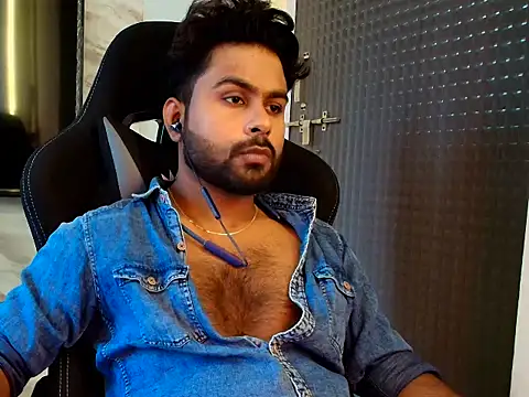 Snapshot of SHENOY3 chatting on June 2026 10:45:01 AM SHENOY3 online show from June 2026 10:45:01 AM