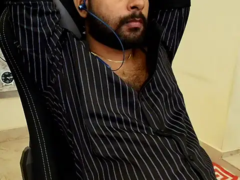 SHENOY3 online show from May 2026 10:48:02 PM