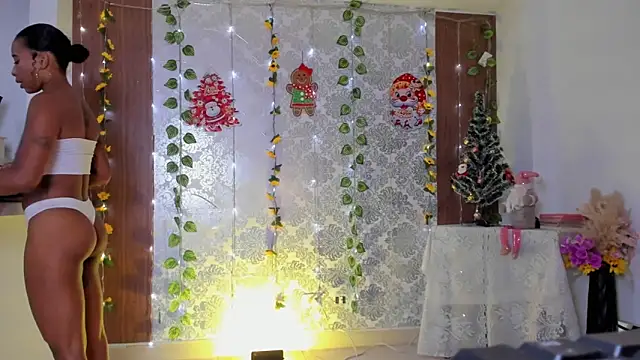 kelly thomson online show from December 2025 12:17:02 AM