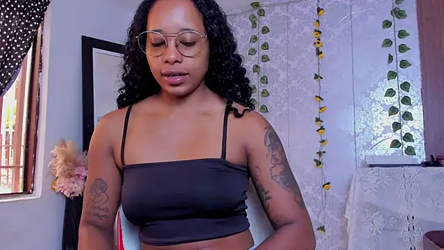 kelly thomson online show from February 2026 01:22:01 PM