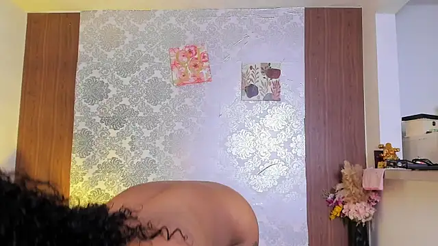 kelly thomson online show from November 2025 11:09:01 PM