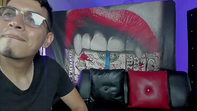 Strongernastyx online show from November 2025 08:46:02 PM