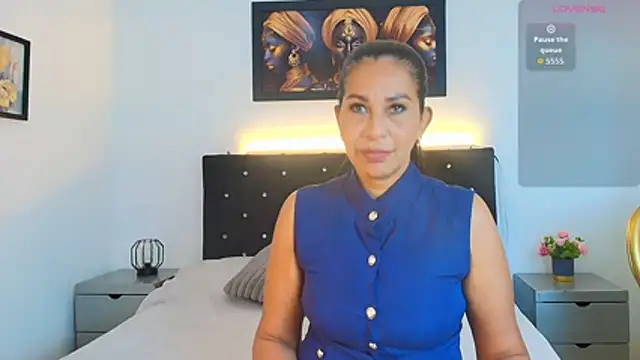 Shanon mature online show from May 2026 07:17:02 PM