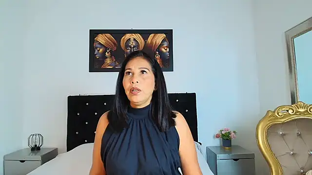 Shanon mature online show from May 2026 07:12:01 PM