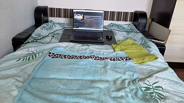 Snapshot of sweet-tinqerbell chatting on July 2026 11:28:01 AM sweet-tinqerbell online show from July 2026 11:28:01 AM