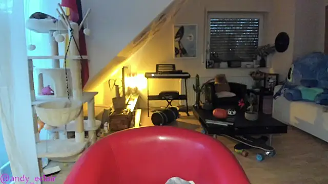 Snapshot of tinny_williams chatting on October 2025 05:41:02 AM tinny williams online show from October 2025 05:41:02 AM