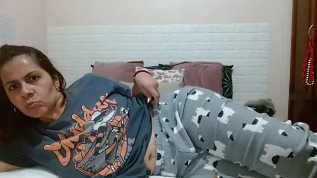 Sara Brandon online show from September 2025 02:50:01 AM