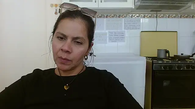 Sara Brandon online show from September 2025 08:14:02 PM