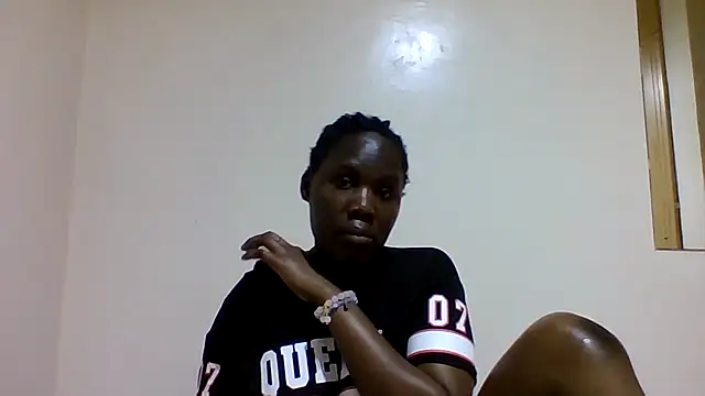 Snapshot of sweetelle09 chatting on December 2025 07:19:02 PM sweetelle09 online show from December 2025 07:19:02 PM