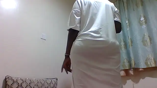 sweetelle09 online show from July 2026 03:12:02 PM