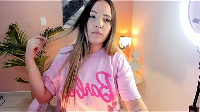 Snapshot of HannaMiller_1 chatting on March 2026 05:45:02 AM HannaMiller 1 online show from March 2026 05:45:02 AM