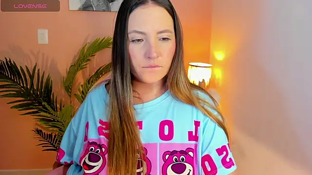 Snapshot of HannaMiller_1 chatting on June 2026 06:29:02 AM HannaMiller 1 online show from June 2026 06:29:02 AM