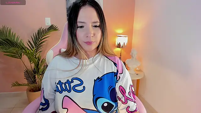 Snapshot of HannaMiller_1 chatting on January 2026 07:36:01 AM HannaMiller 1 online show from January 2026 07:36:01 AM