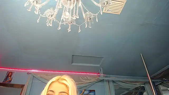 ADRIANNA FOX online show from January 2026 07:34:01 AM