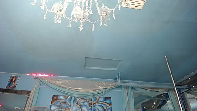 ADRIANNA FOX online show from February 2026 05:40:01 AM