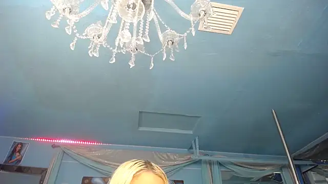 ADRIANNA FOX online show from May 2026 09:10:02 PM