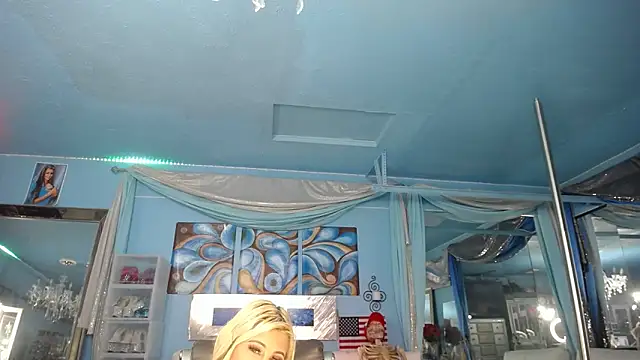 ADRIANNA FOX online show from February 2026 01:02:02 AM