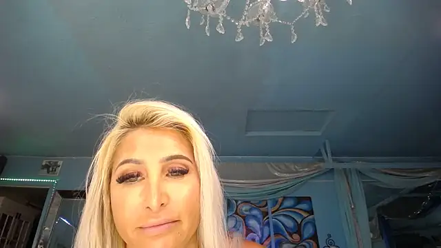 ADRIANNA FOX online show from March 2025 07:44:02 AM