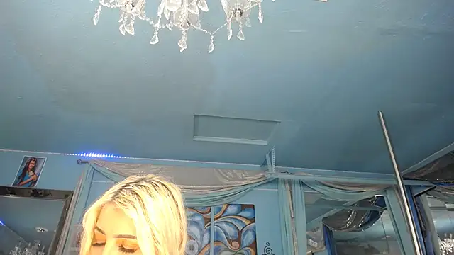 ADRIANNA FOX online show from May 2026 05:50:02 AM