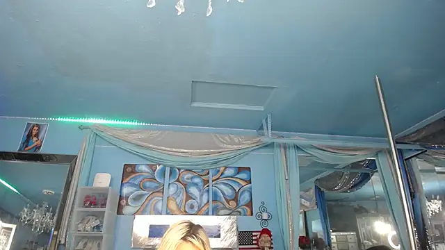 ADRIANNA FOX online show from April 2026 08:30:01 AM