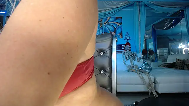 ADRIANNA FOX online show from December 2025 01:14:02 PM