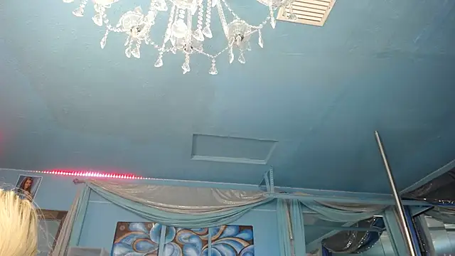 ADRIANNA FOX online show from January 2026 07:12:01 PM