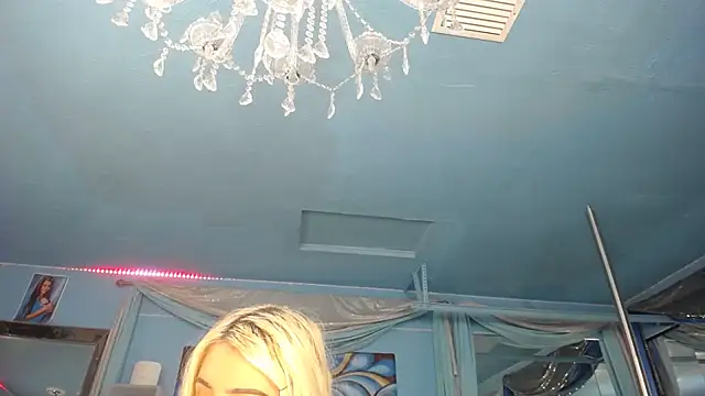 ADRIANNA FOX online show from May 2026 03:21:01 PM