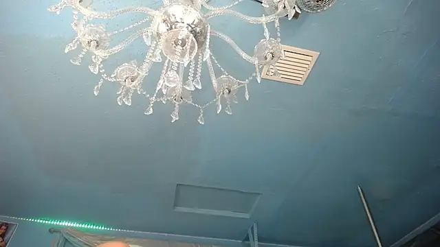 ADRIANNA FOX online show from November 2025 07:17:02 PM