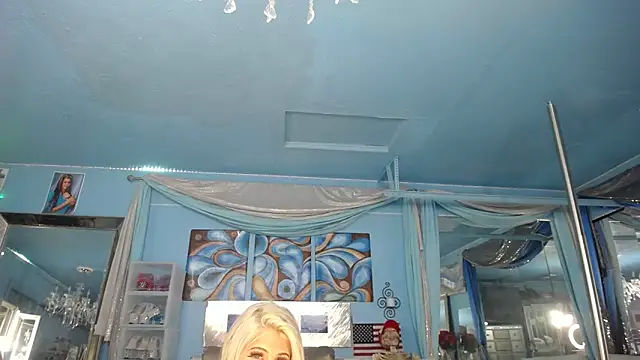 ADRIANNA FOX online show from February 2026 12:11:01 AM