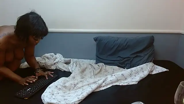 NaughtySisters online show from September 2025 01:22:02 AM