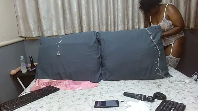 NaughtySisters online show from November 2025 11:05:01 PM