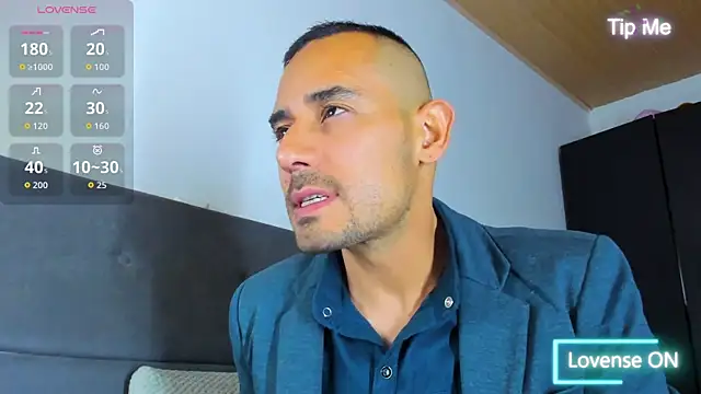 jhonyalzate2 online show from September 2025 11:22:02 PM