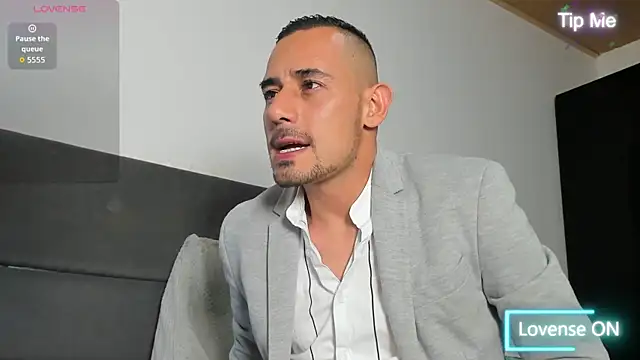 jhonyalzate2 online show from May 2026 01:58:01 AM