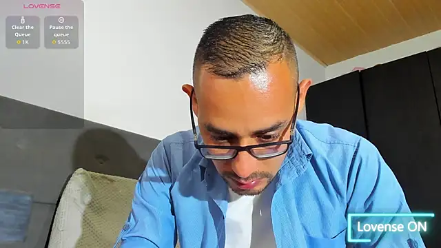 jhonyalzate2 online show from January 2026 04:16:02 AM