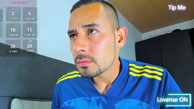 jhonyalzate2 online show from October 2025 12:55:02 AM