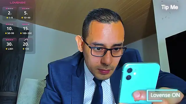 jhonyalzate2 online show from October 2025 02:11:01 AM