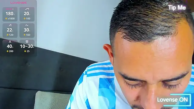 jhonyalzate2 online show from September 2025 12:22:02 AM