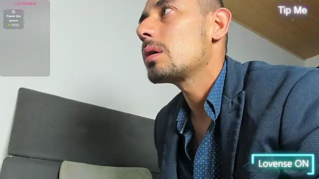 jhonyalzate2 online show from June 2026 02:50:02 AM